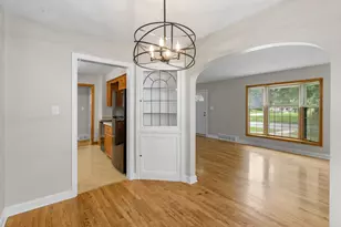 W63N399 Hillcrest Ave, Cedarburg, WI 53012 - Photo 8