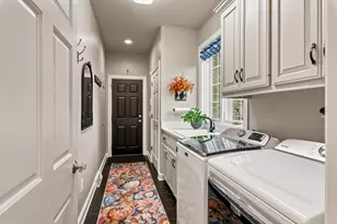 10601 N Hidden Reserve Cir, Mequon, WI 53092 - Photo 24