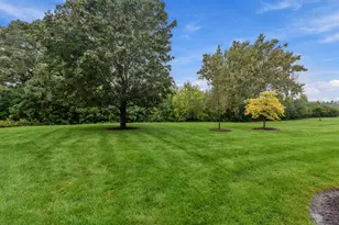 10601 N Hidden Reserve Cir, Mequon, WI 53092 - Photo 6