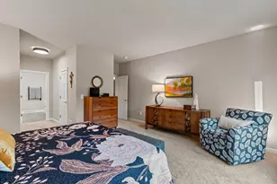 10601 N Hidden Reserve Cir, Mequon, WI 53092 - Photo 38