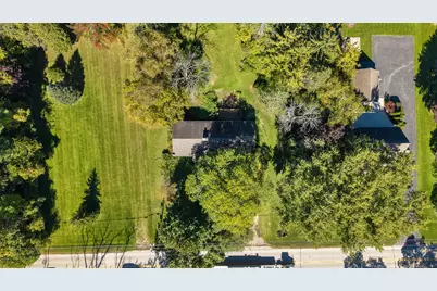 6430 W Freistadt Rd, Mequon, WI 53092 - Photo 16
