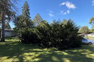 654 Phoenix St, Delavan, WI 53115 - Photo 34