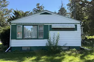 654 Phoenix St, Delavan, WI 53115 - Photo 136