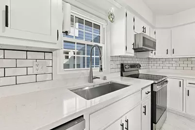 2434 S Chicago Ave, South Milwaukee, WI 53172 - Photo 14
