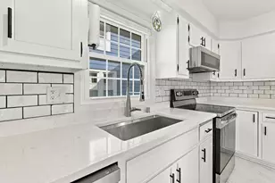 2434 S Chicago Ave, South Milwaukee, WI 53172 - Photo 14