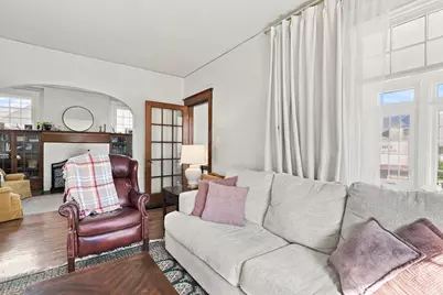 2434 S Chicago Ave, South Milwaukee, WI 53172 - Photo 4