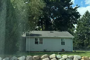 W342N4868 Oak Ln, Oconomowoc, WI 53058 - Photo 2
