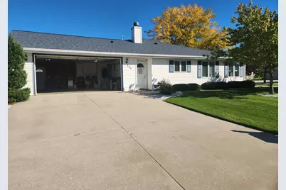 134  Ashland Ct, Sheboygan Falls, WI 53085 - Photo 4