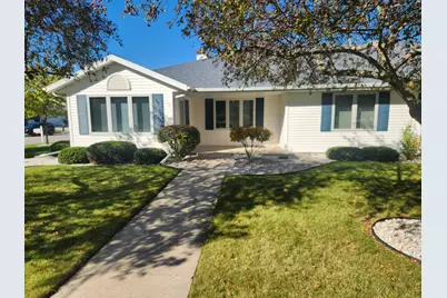 134  Ashland Ct, Sheboygan Falls, WI 53085 - Photo 2