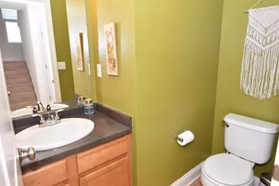 3806  Blossom Dr, Racine, WI 53406 - Photo 22