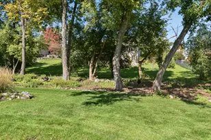 N19W26702 Milkweed Ln, Pewaukee, WI 53072 - Photo 14
