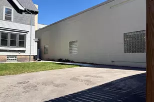 826 N 28th St, Milwaukee, WI 53208 - Photo 34