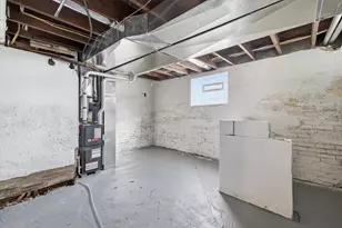 826 N 28th St, Milwaukee, WI 53208 - Photo 24