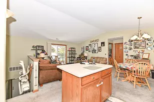 1123 N Sunnyslope Dr, Racine, WI 53406 - Photo 10