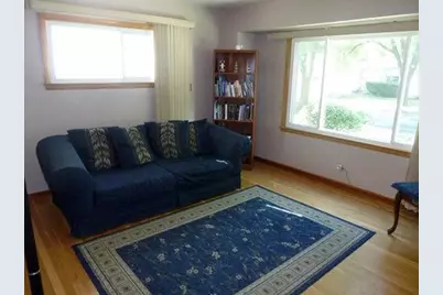 5260 N 82nd Ct, Milwaukee, WI 53218 - Photo 2