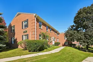 1335 E Randolph Ct, Milwaukee, WI 53212 - Photo 1