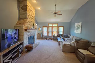 W193S6794 Hillendale Dr, Muskego, WI 53150 - Photo 2