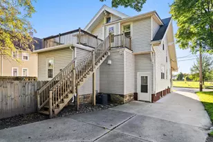 713 S 16th St, Manitowoc, WI 54220 - Photo 4