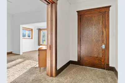 713 S 16th St, Manitowoc, WI 54220 - Photo 24