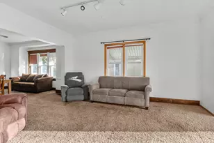 713 S 16th St, Manitowoc, WI 54220 - Photo 10