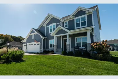 W223N4515  Boxleaf Ln, Pewaukee, WI 53072 - Photo 2