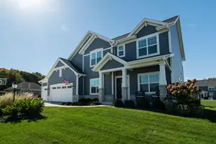 W223N4515 Boxleaf Ln, Pewaukee, WI 53072 - Photo 2