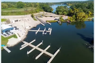 N7539 W Lakeshore Dr, Whitewater, WI 53190 - Photo 8