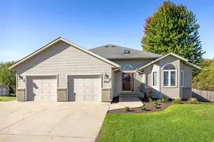 4760 Roesler Pl, La Crosse, WI 54601 - Photo 1