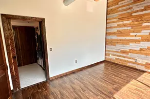 234 E Reservoir Ave, Milwaukee, WI 53212 - Photo 18