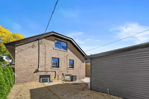 2519 N 66th St, Wauwatosa, WI 53213 - Photo 56