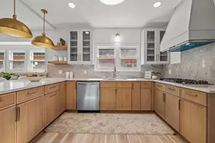 2519 N 66th St, Wauwatosa, WI 53213 - Photo 18