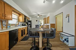 3514 Waterbury Ln, Racine, WI 53403 - Photo 8