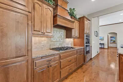 N23W23800  Talon Ct, Pewaukee, WI 53188 - Photo 12