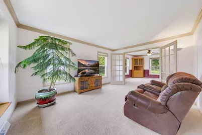 149  Hickory Dr, Delafield, WI 53018 - Photo 6