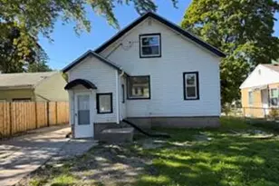 5754 N 41st St, Milwaukee, WI 53209 - Photo 2