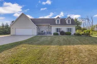 514 N Alverno Rd, Manitowoc Rapids, WI 54220 - Photo 2