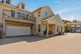 N16W26532 Meadowgrass Cir, Pewaukee, WI 53072 - Photo 30