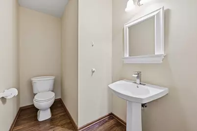 10360 S Mockingbird Ln, Oak Creek, WI 53154 - Photo 20