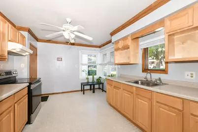 3120 S 24th St, Milwaukee, WI 53215 - Photo 8