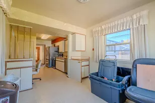 2506 W Whitaker Ave, Milwaukee, WI 53221 - Photo 6