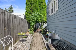 2122 29th St, Kenosha, WI 53140 - Photo 28