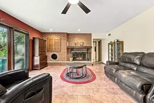 5937 4 Mile Rd, Racine, WI 53402 - Photo 8