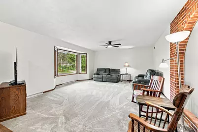 5937  4 Mile Rd, Racine, WI 53402 - Photo 4