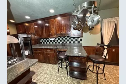 5249 N 33rd St, Milwaukee, WI 53209 - Photo 4