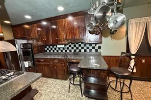 5249 N 33rd St, Milwaukee, WI 53209 - Photo 4