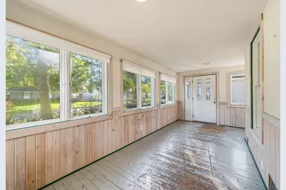 525  Spring St, Lake Geneva, WI 53147 - Photo 4