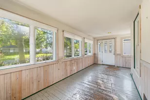 525 Spring St, Lake Geneva, WI 53147 - Photo 4