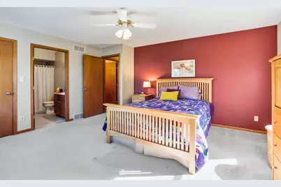2728  Stonebridge Dr, Racine, WI 53404 - Photo 16