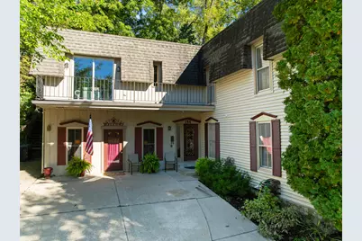 154 W Main St, Fontana, WI 53125 - Photo 2