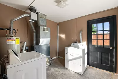 816  Armour Rd, Oconomowoc, WI 53066 - Photo 20